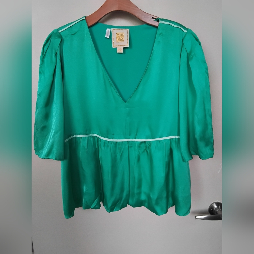 Emily McCarthy Bright Green V-Neck Peplum Blouse